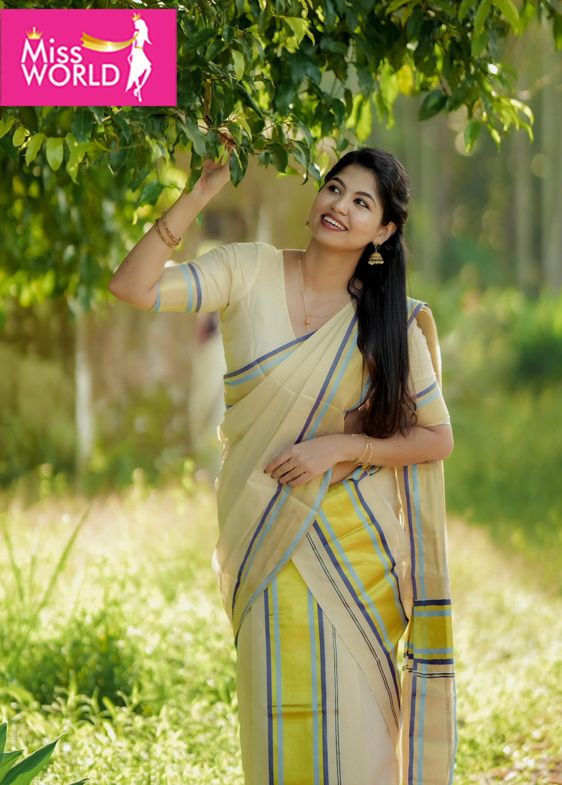 Double Colour Handloom Replica Set Mundu with Blouse