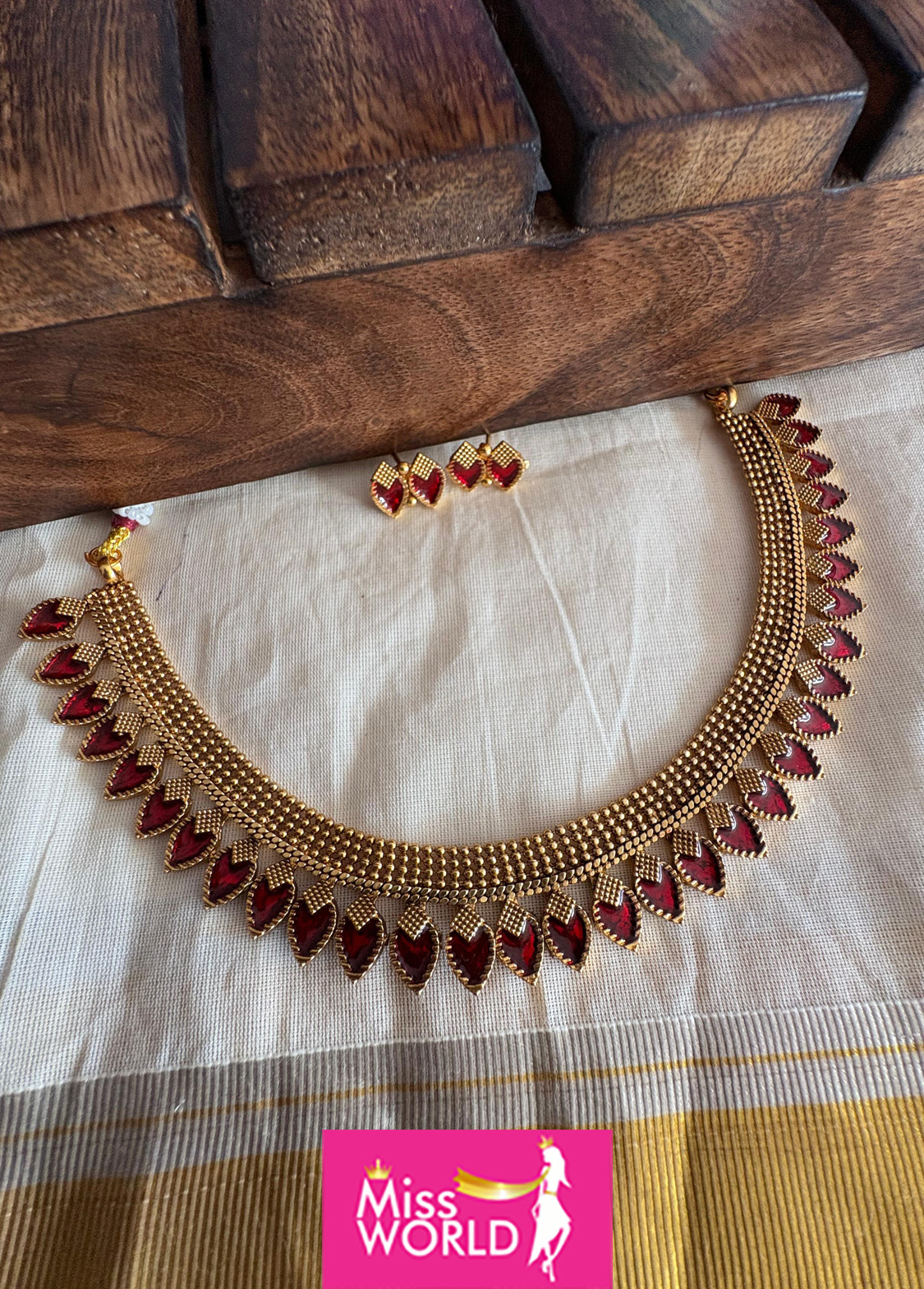 Traditional Necklace RED