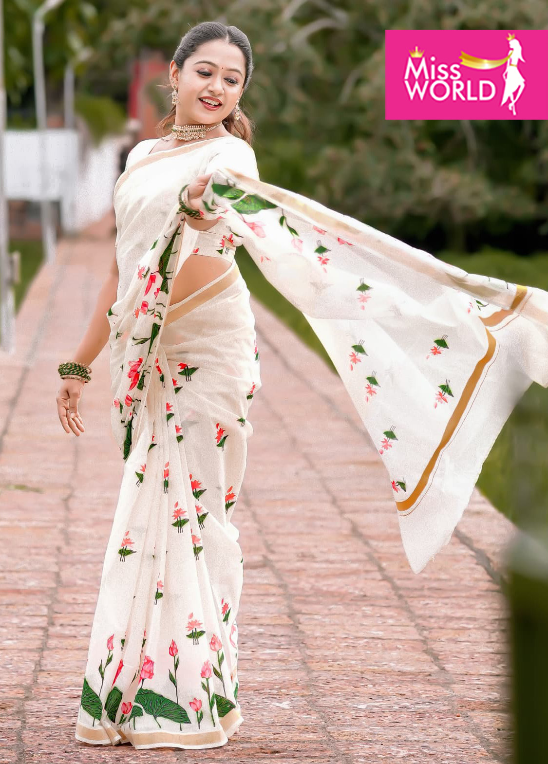 Padma Set Saree - Image 2