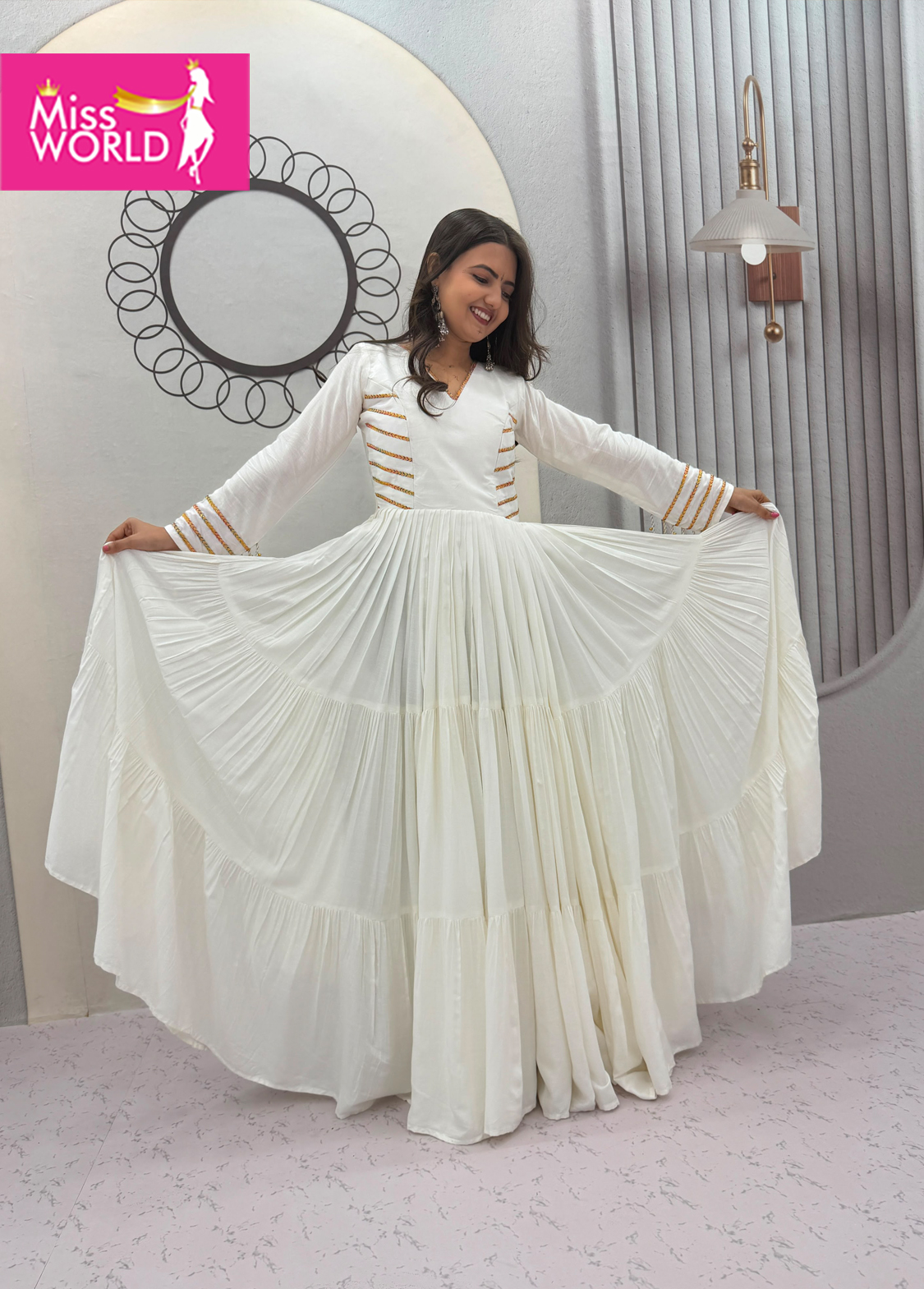 Anjani Special gown - Image 3